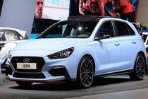 Xe thể thao Hyundai i30 N giá 757 triệu có gì "hot"? 